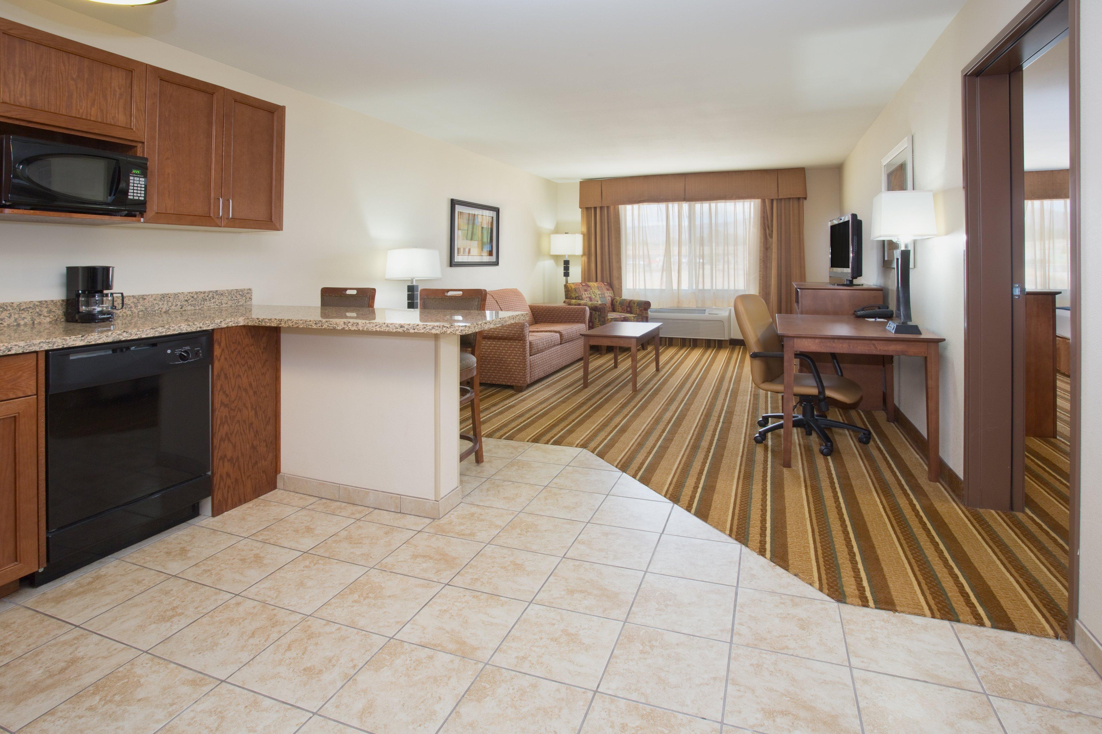 Holiday Inn Express And Suites Los Alamos Entrada Park By Ihg Exterior foto