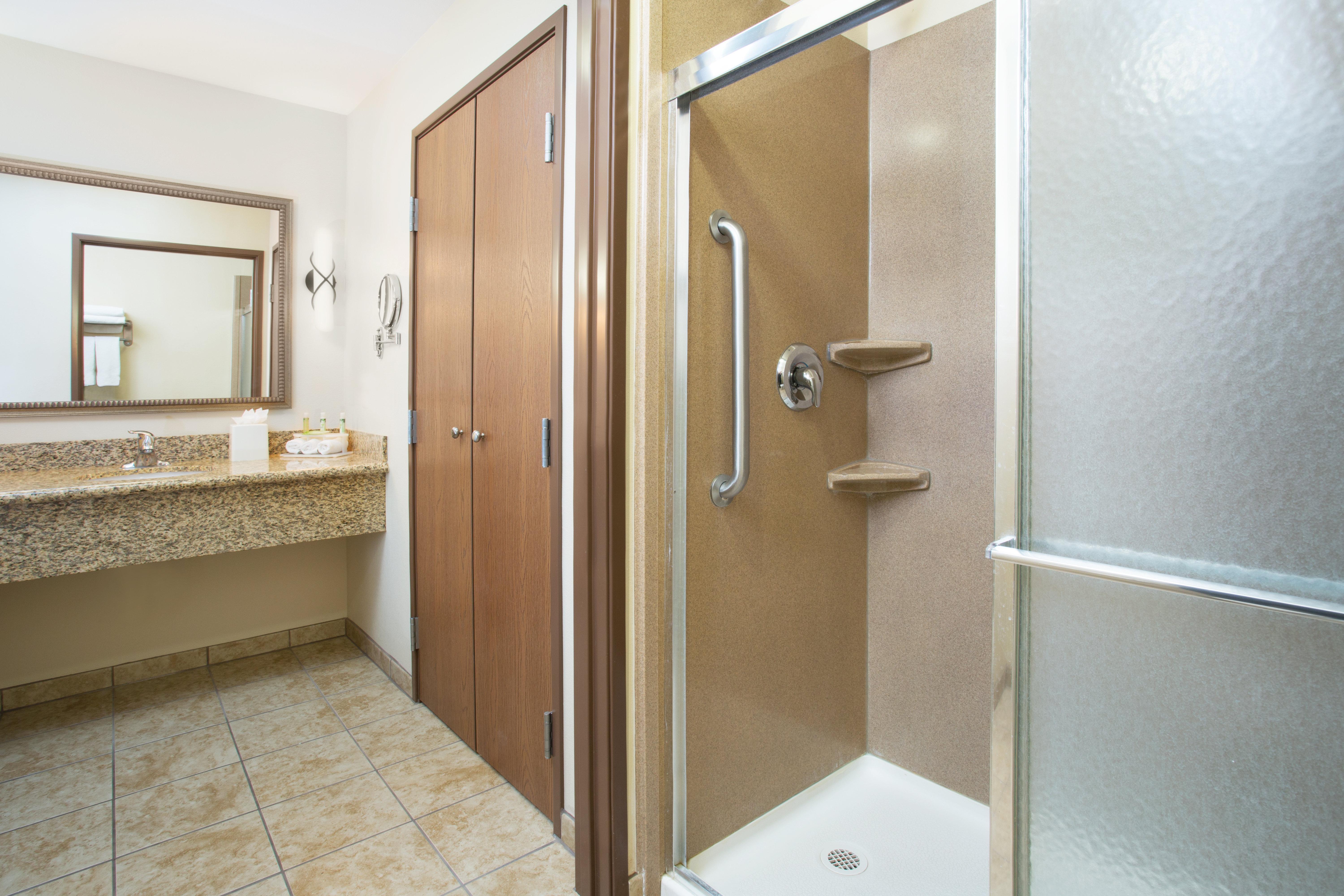Holiday Inn Express And Suites Los Alamos Entrada Park By Ihg Exterior foto